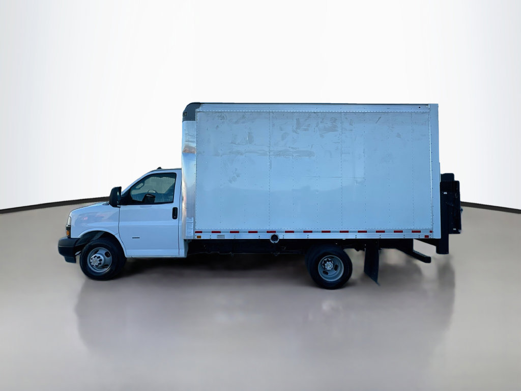 Used 2020 Chevrolet Express 3500 w/ Power Convenience Package RWD image 4