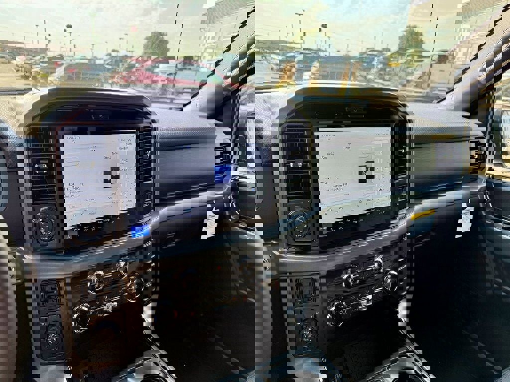 New 2025 Ford F150 XLT w/ Equipment Group 302A MID image 19