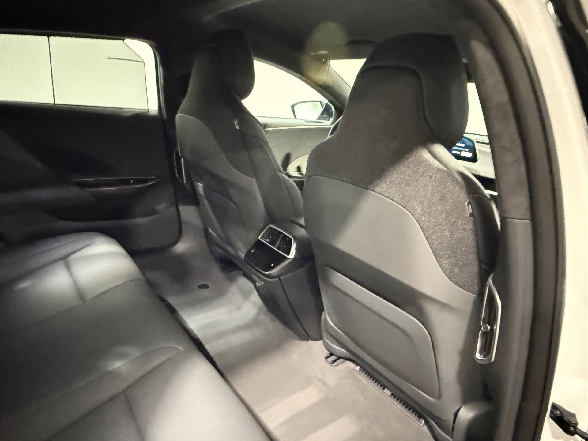 Used 2024 Lucid Air Touring AWD/4WD image 57