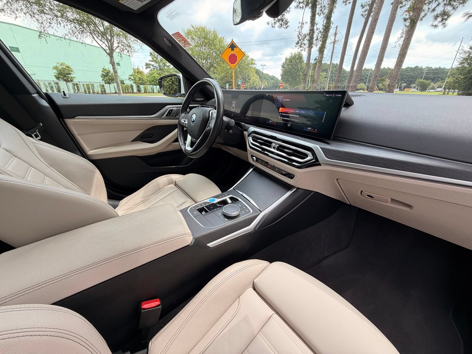 Used 2023 BMW i4 eDrive35 RWD image 21