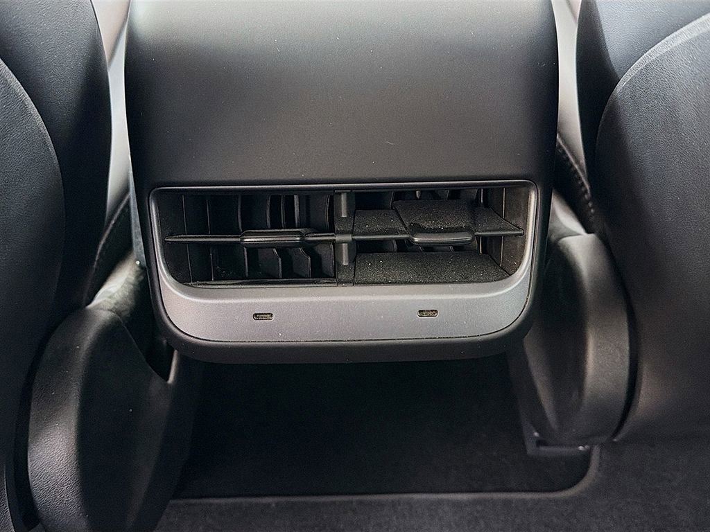 Used 2022 Tesla Model 3 Long Range image 36