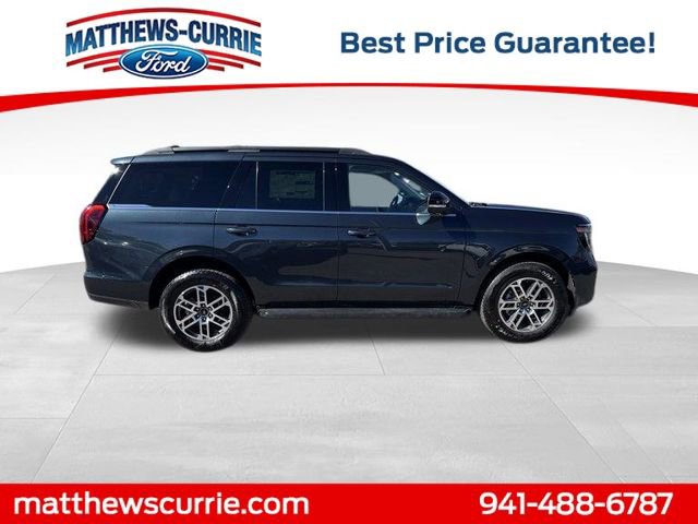 New 2026 Ford Expedition Active RWD image 3