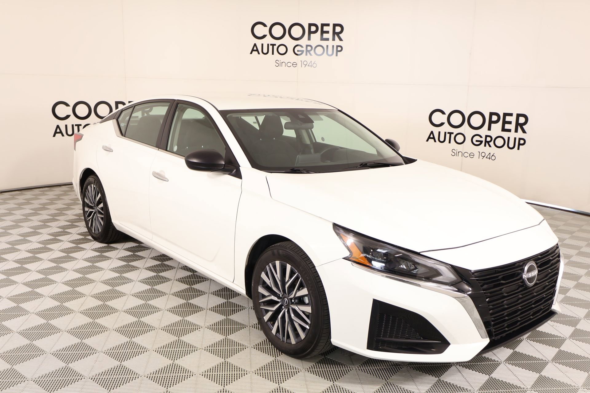 Used 2025 Nissan Altima 2.5 SV