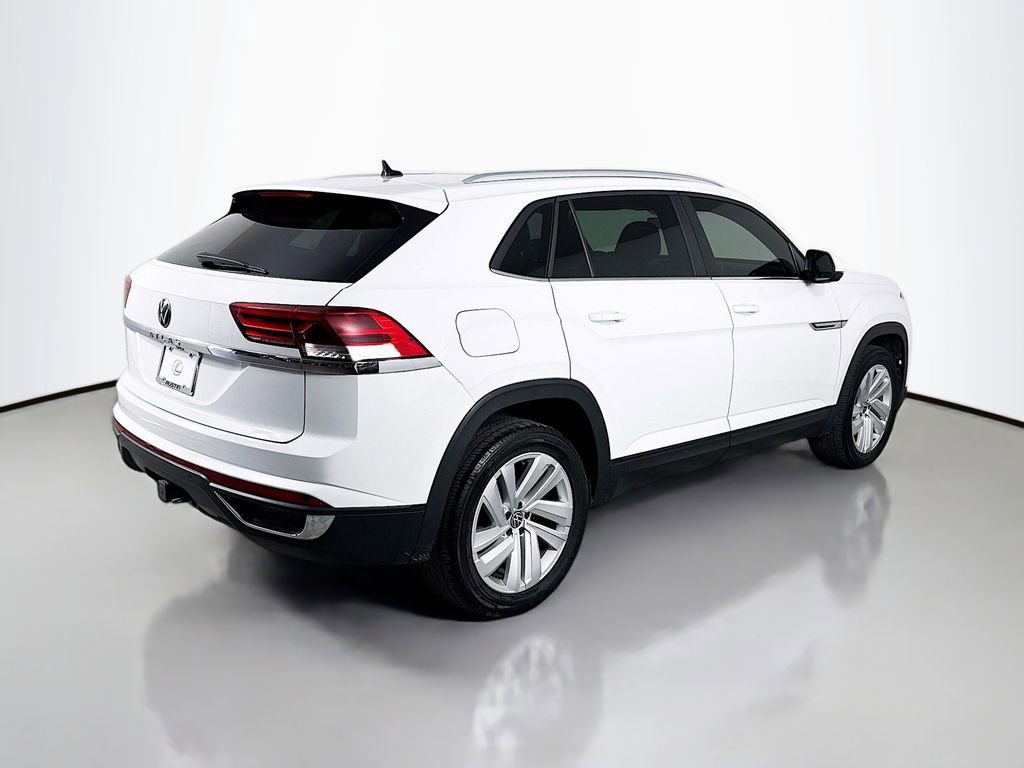 Used 2023 Volkswagen Atlas Cross Sport SE w/ Panoramic Sunroof Package image 5