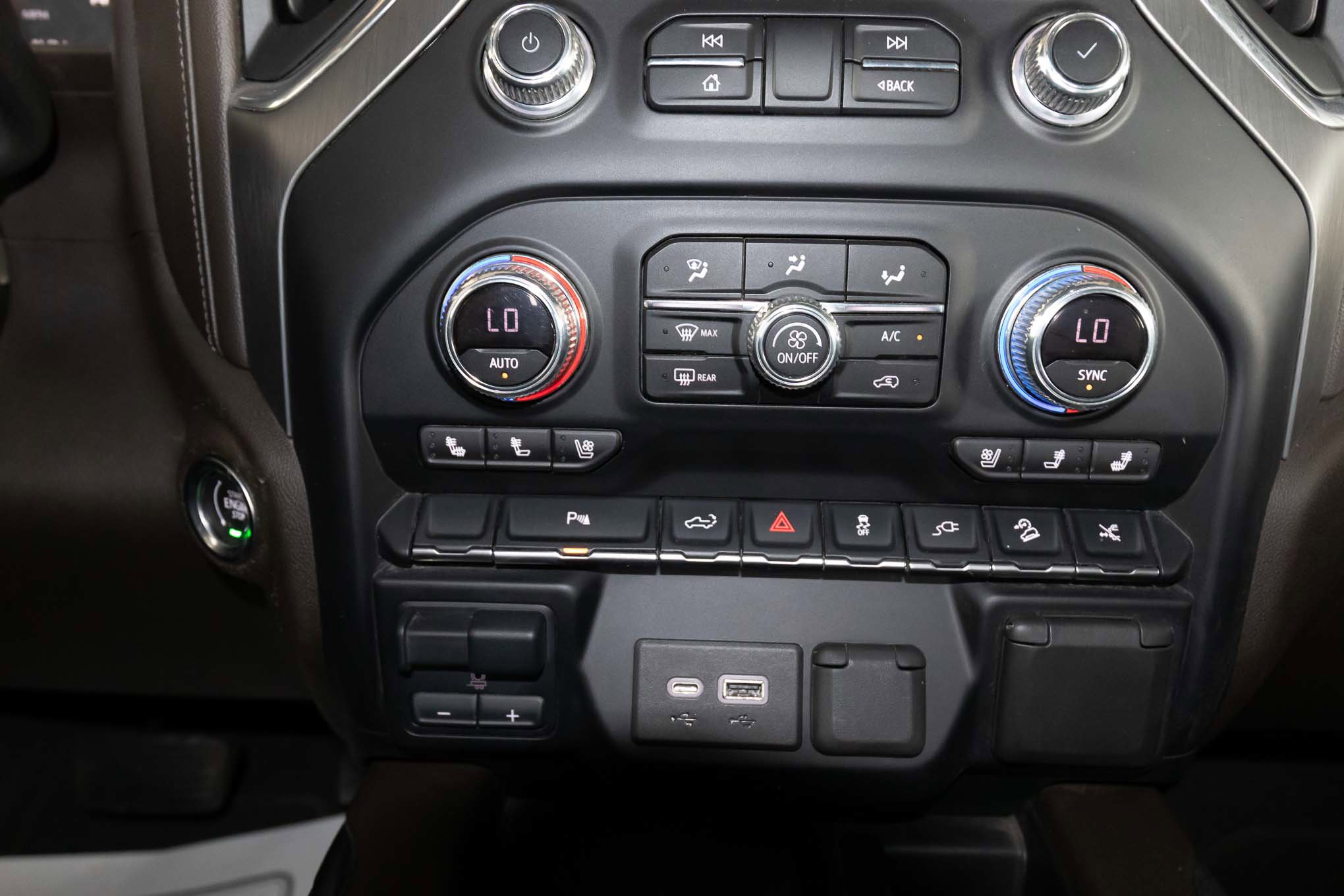 Used 2022 GMC Sierra 1500 Denali w/ Denali Premium Package image 24