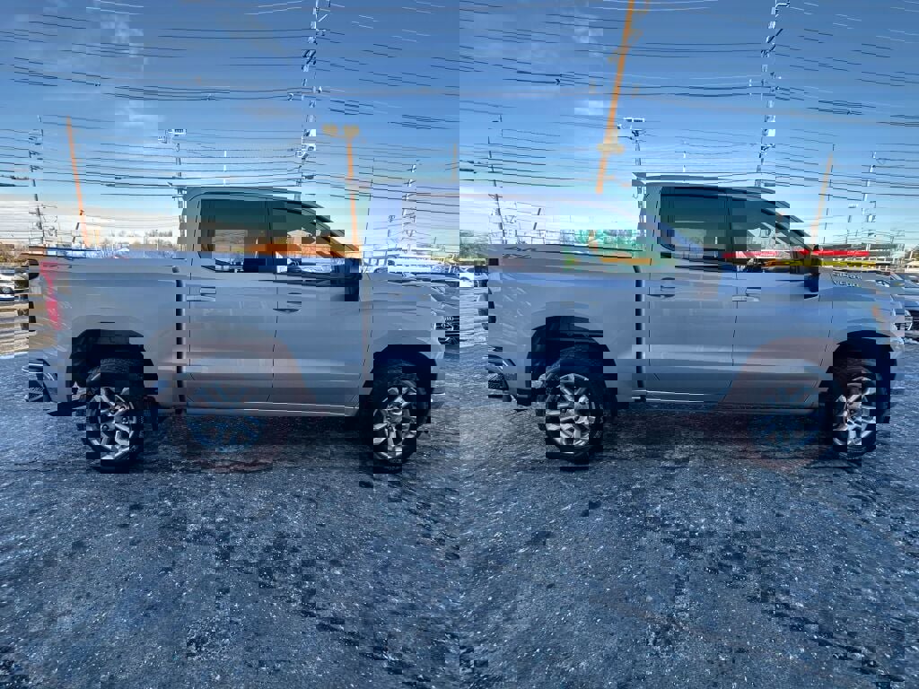 Used 2022 Chevrolet Silverado 1500 LT image 8