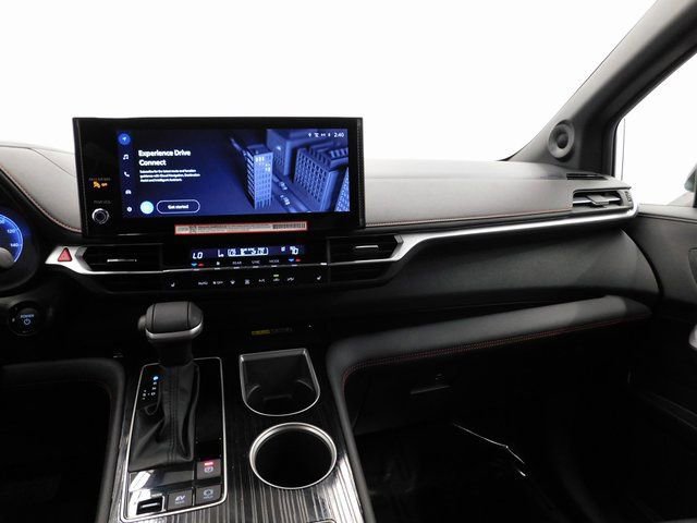 Used 2025 Toyota Sienna XSE image 37