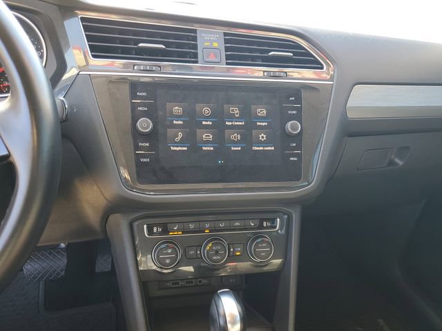 Used 2019 Volkswagen Tiguan SE image 20