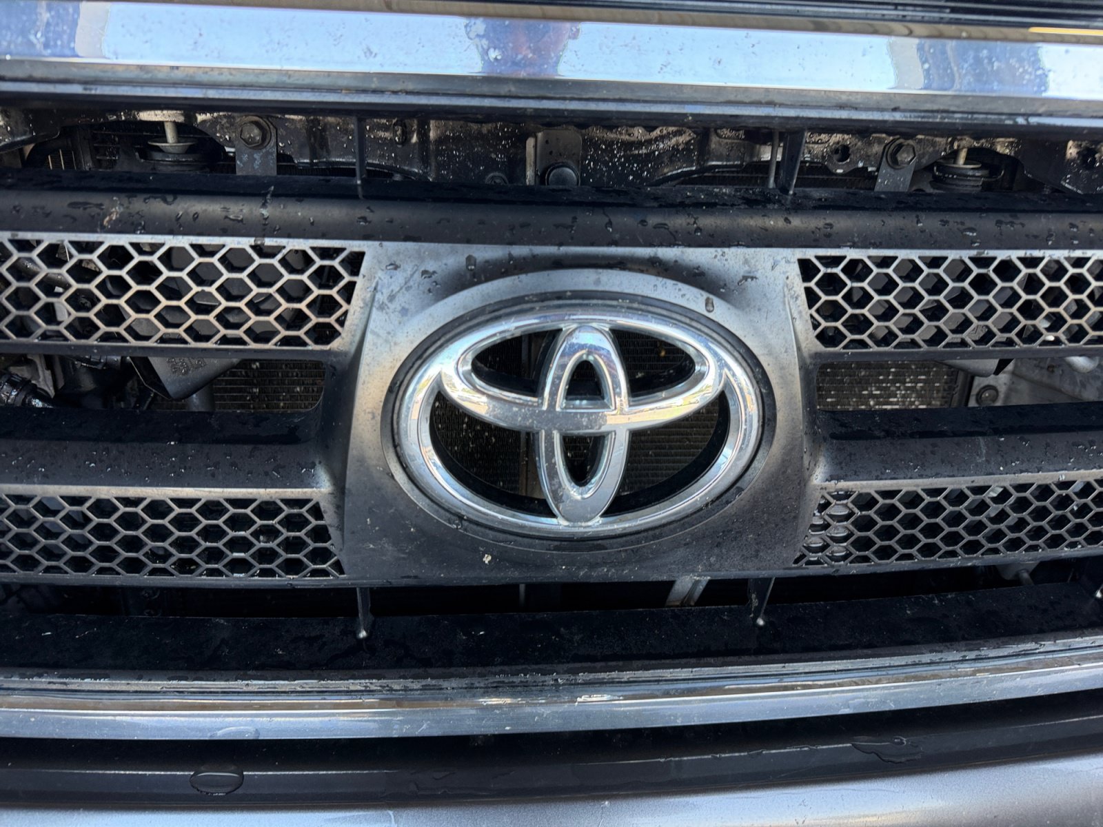 Used 2012 Toyota Tundra 4x4 CrewMax w/ TRD Off-Road Pkg image 23