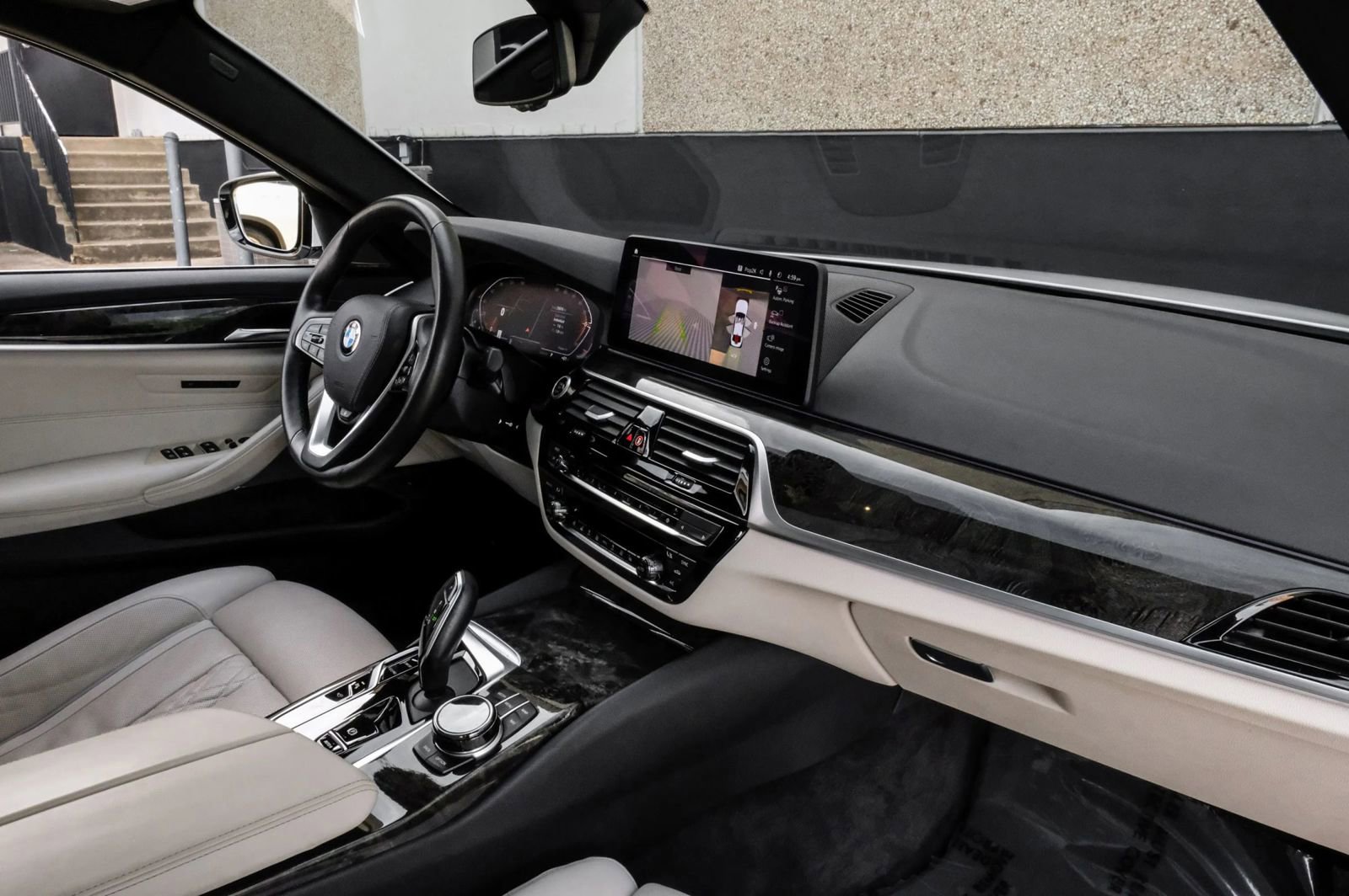 Used 2021 BMW 540i xDrive 540i xDrive Sedan 4D w/ Executive Package image 18