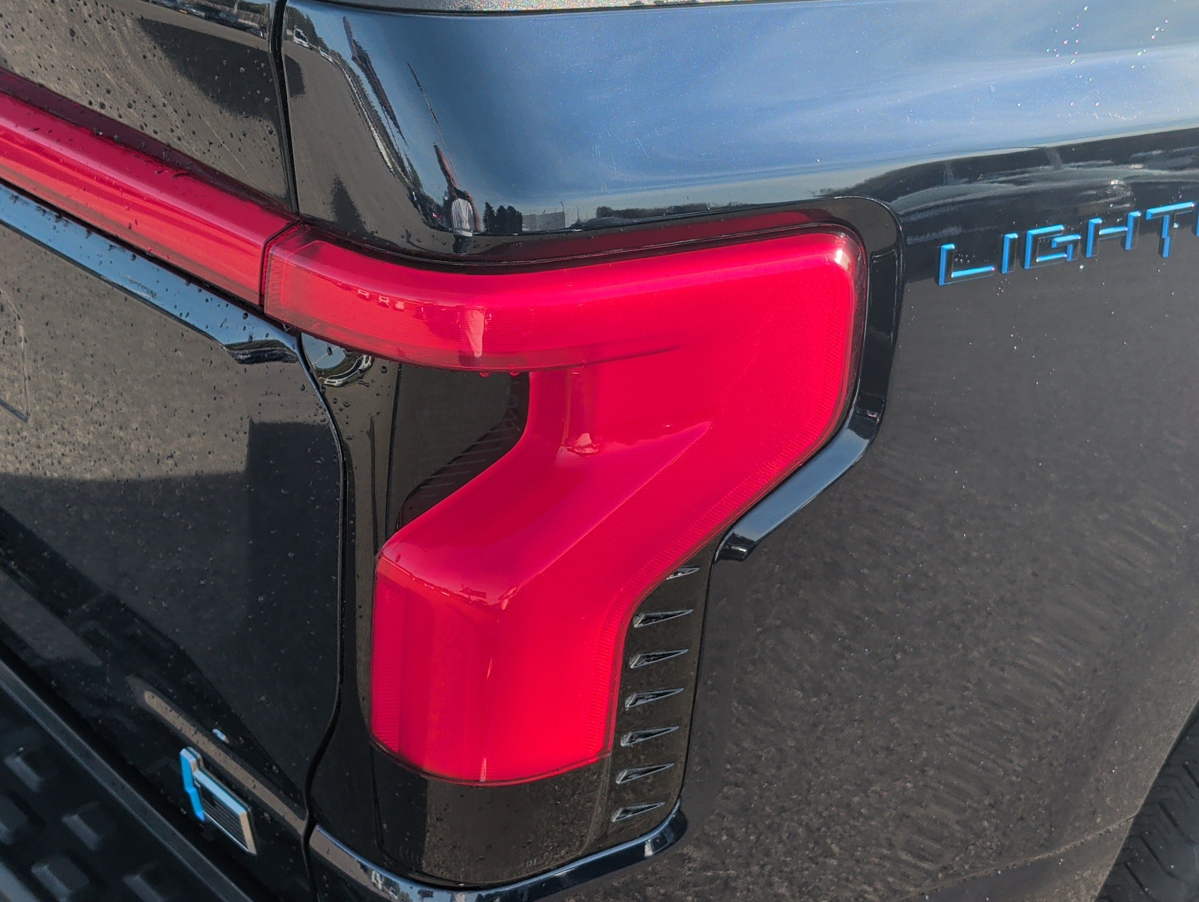 Certified 2023 Ford F150 Lightning Lariat AWD/4WD image 17