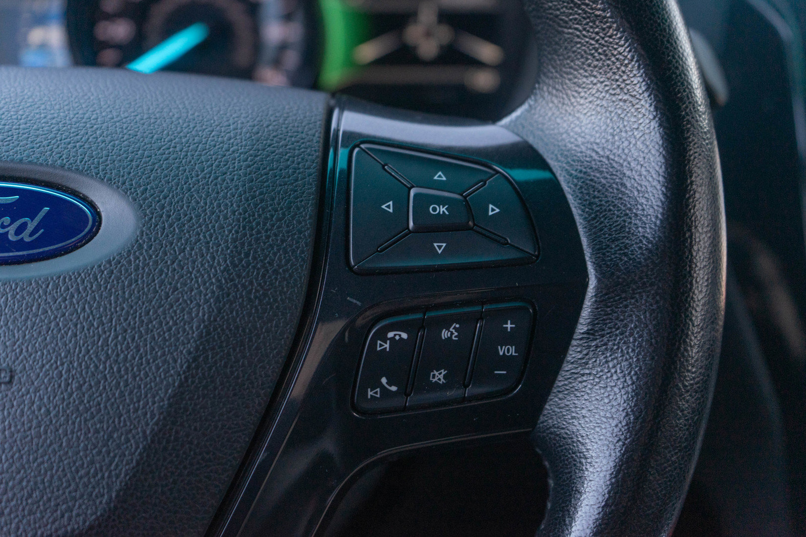 Used 2017 Ford Explorer XLT w/ Equipment Group 202A image 22