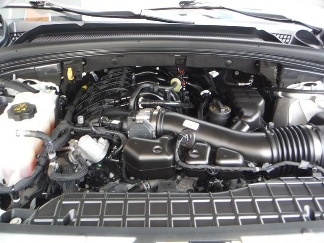 Used 2023 Jeep Grand Cherokee L Laredo AWD/4WD image 13