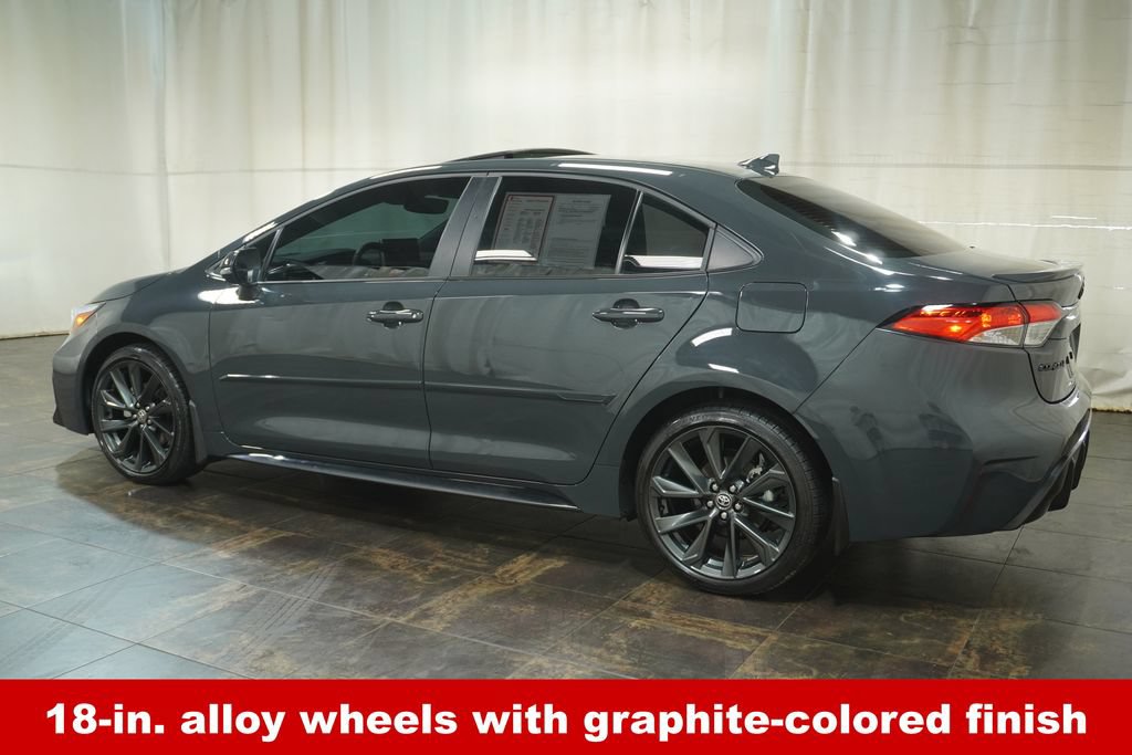 Used 2025 Toyota Corolla SE w/ SE Premium Package FWD image 7