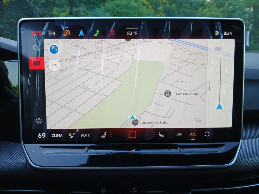 New 2026 Volkswagen GTI SE FWD image 19