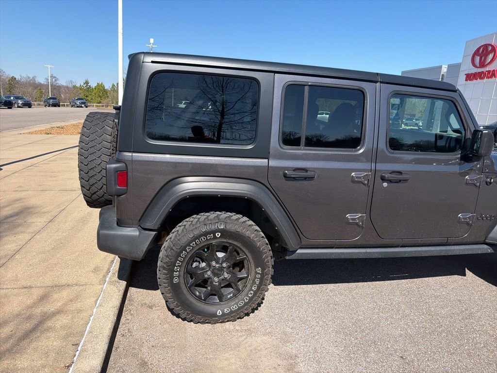 Used 2022 Jeep Wrangler Unlimited Willys image 7