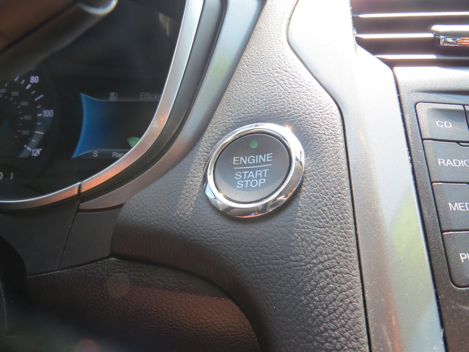 Used 2018 Ford Fusion S FWD image 18