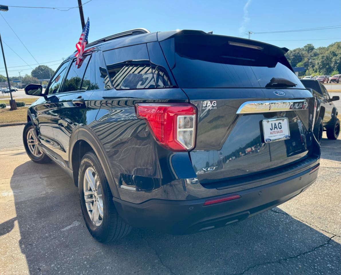 Used 2022 Ford Explorer XLT RWD image 6