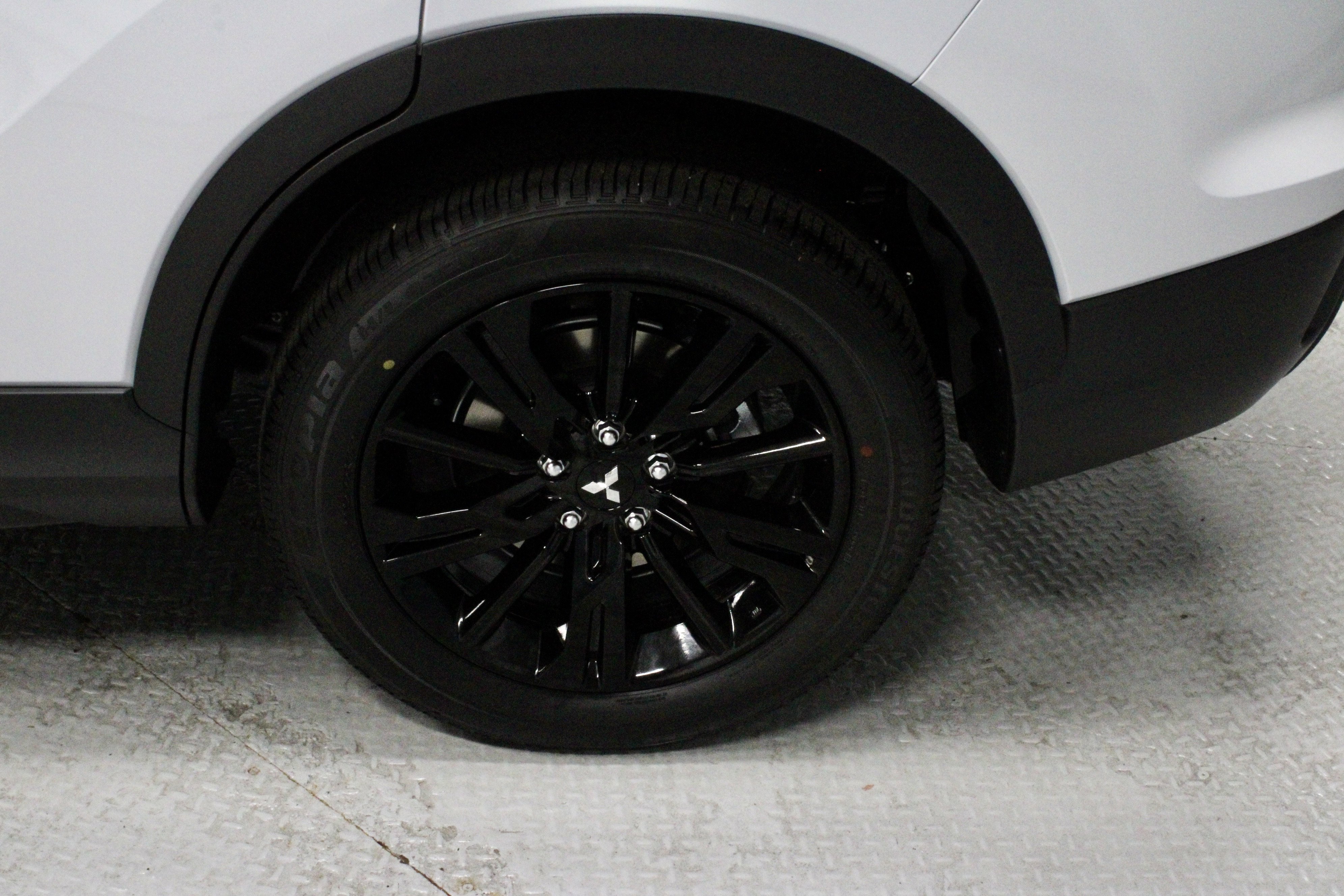 New 2026 Mitsubishi Eclipse Cross LE image 32