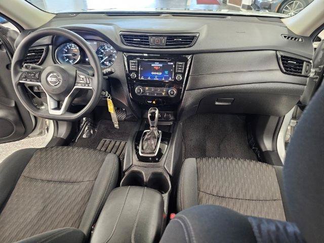 Used 2020 Nissan Rogue S AWD/4WD image 9
