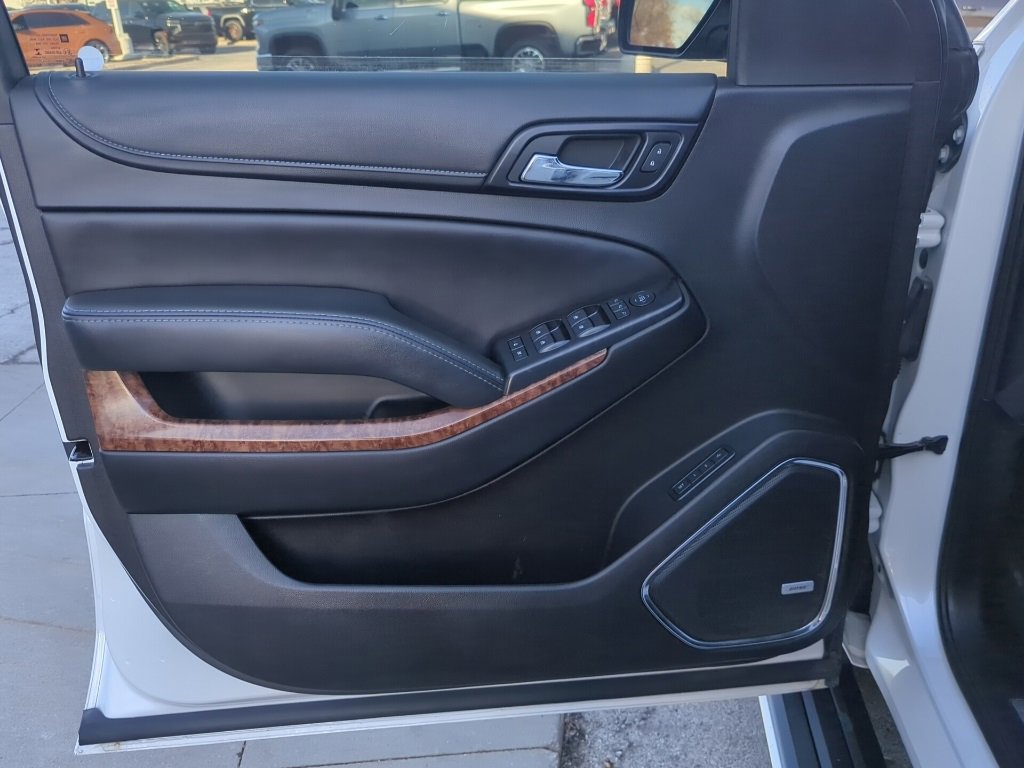 Used 2017 Chevrolet Suburban Premier image 10
