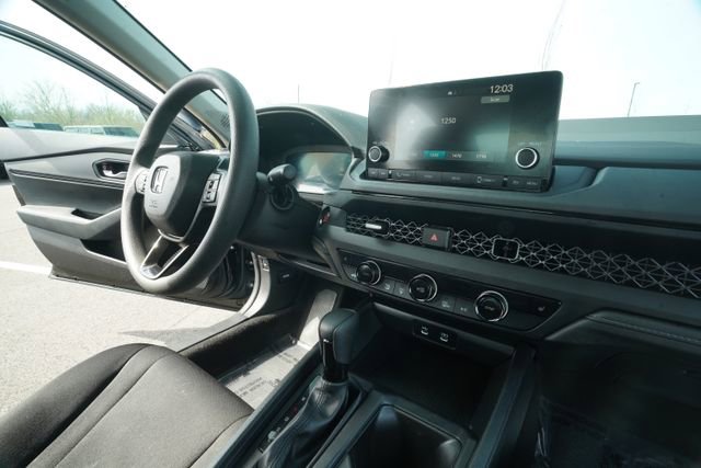 Used 2025 Honda Accord SE image 33