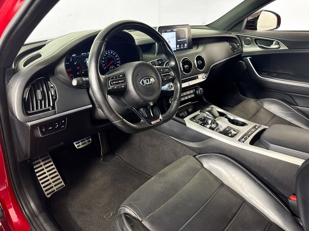 Used 2018 Kia Stinger GT2 RWD image 9