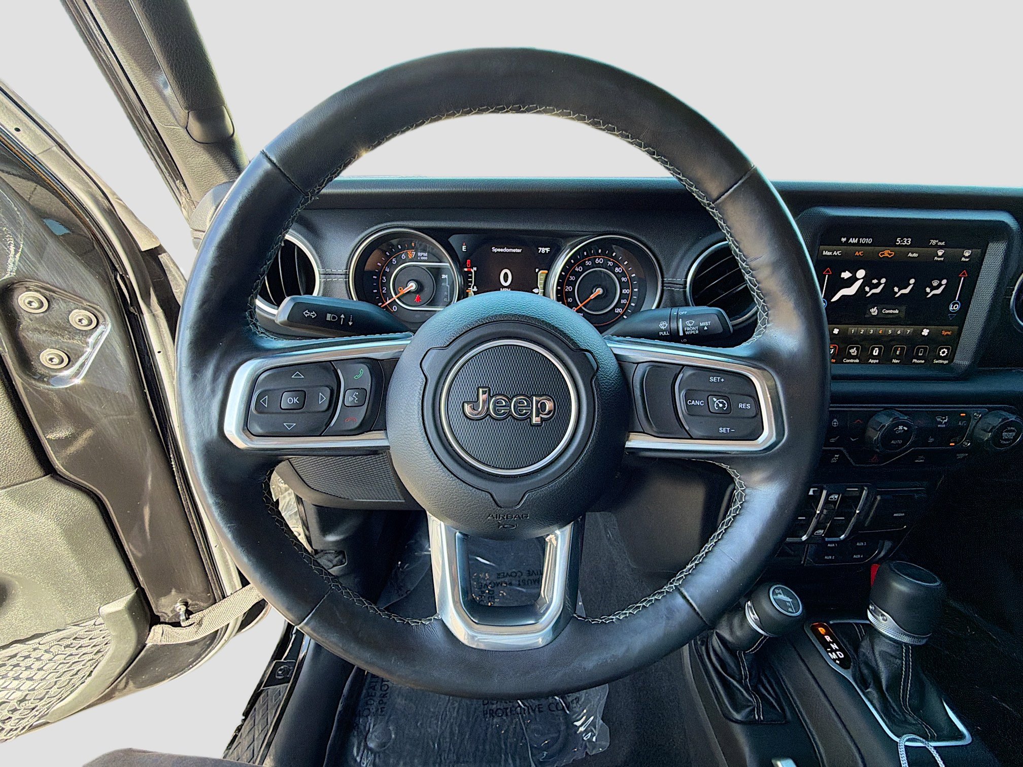 Used 2020 Jeep Gladiator Overland AWD/4WD image 38