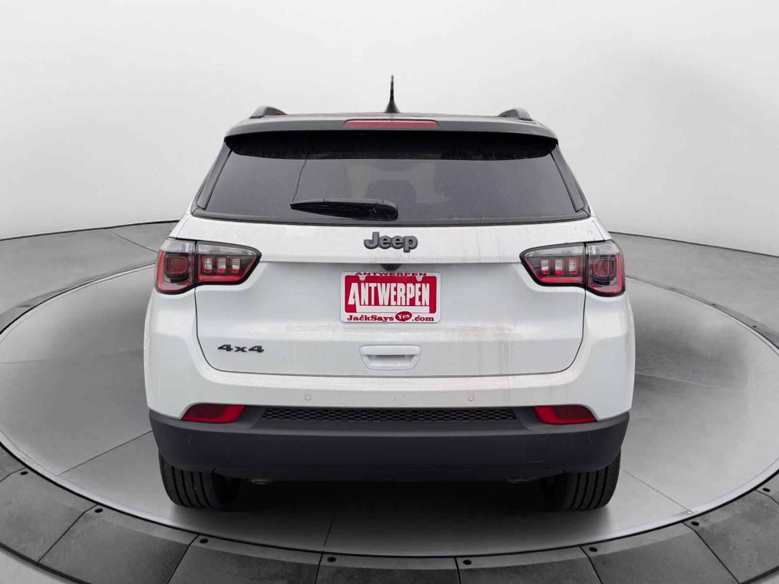 New 2025 Jeep Compass Limited w/ Sun & Sound Group AWD/4WD image 4