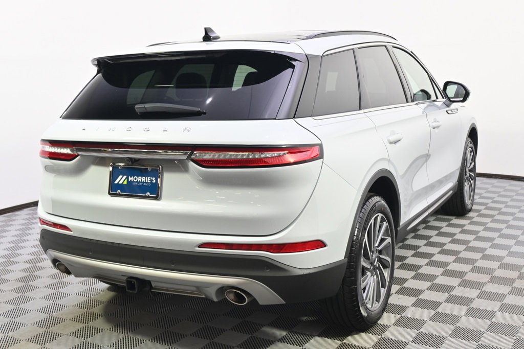 New 2025 Lincoln Corsair Reserve w/ Towing Package image 6