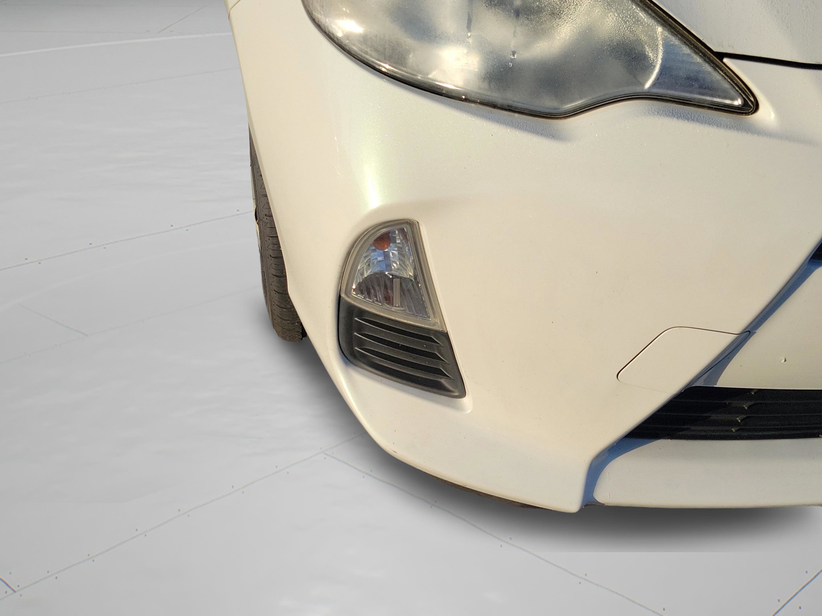 Used 2012 Toyota Prius C One image 12