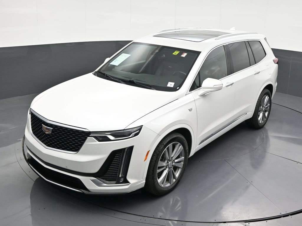 Used 2023 Cadillac XT6 Premium Luxury image 16