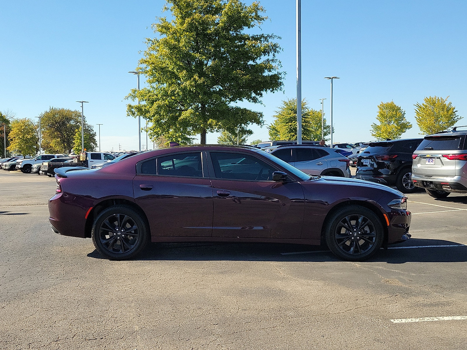 Used 2021 Dodge Charger SXT w/ Blacktop Package AWD/4WD image 6