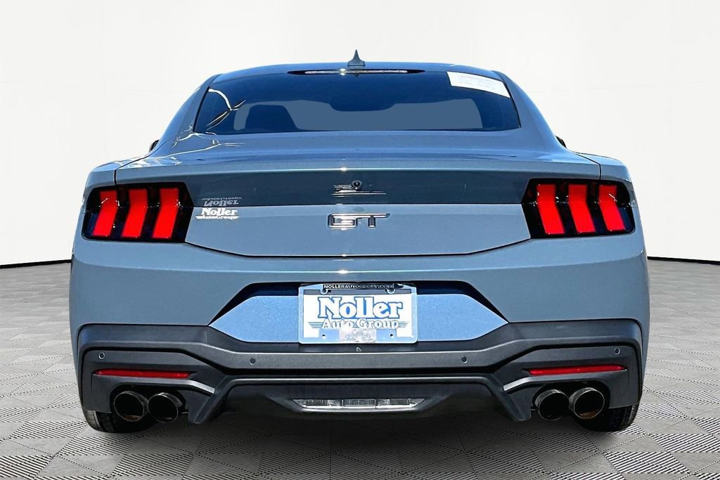 Used 2024 Ford Mustang GT Premium image 4