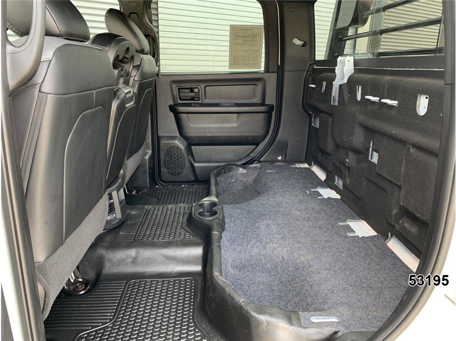 Used 2024 RAM 5500 Tradesman w/ Chrome Appearance Group AWD/4WD image 20
