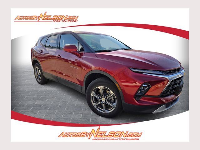 Used 2025 Chevrolet Blazer LT image 1