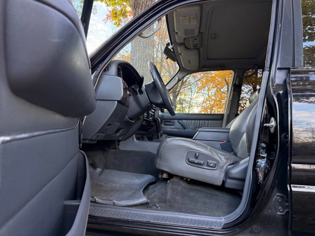 Used 1997 Toyota Land Cruiser image 36