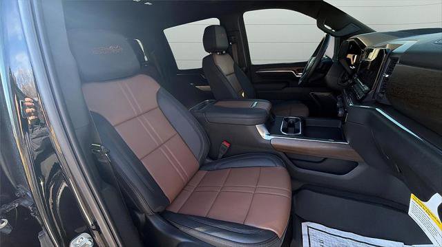 Used 2025 Chevrolet Silverado 2500 High Country w/ High Country Premium Package AWD/4WD image 18