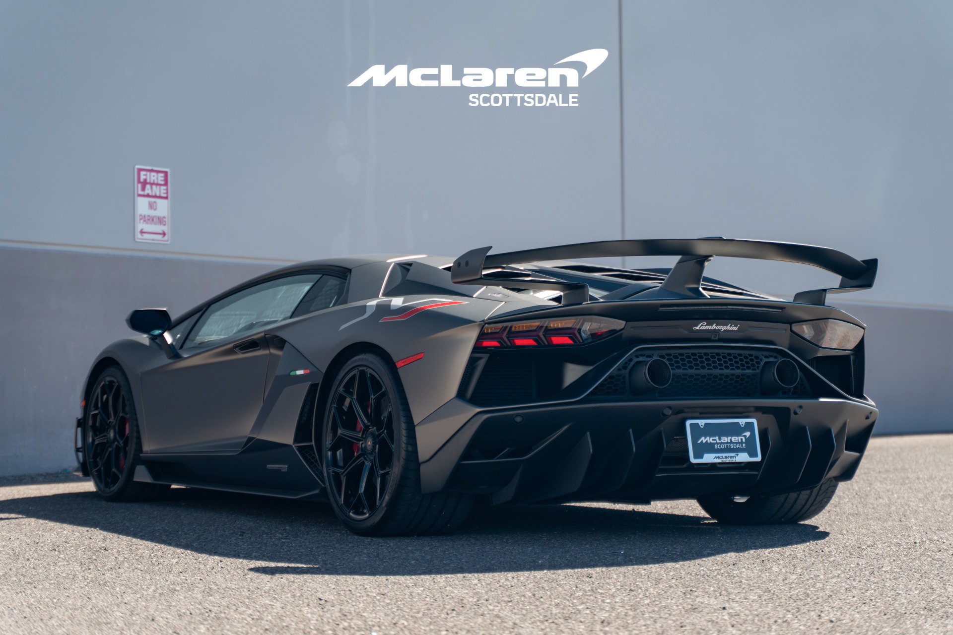 Used 2020 Lamborghini Aventador SVJ AWD/4WD image 5
