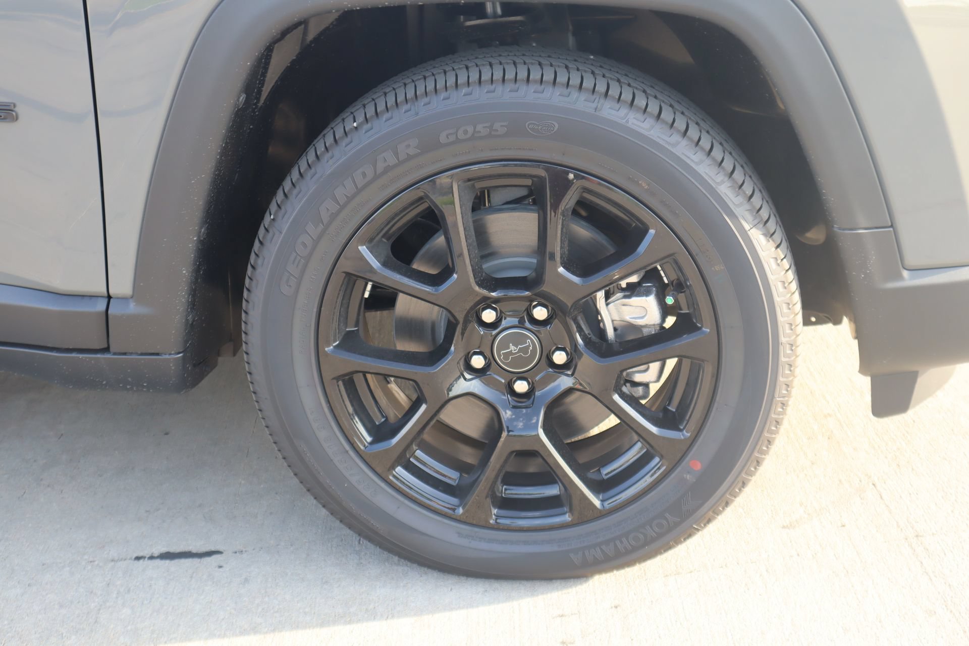 New 2026 Jeep Compass Latitude AWD/4WD image 17