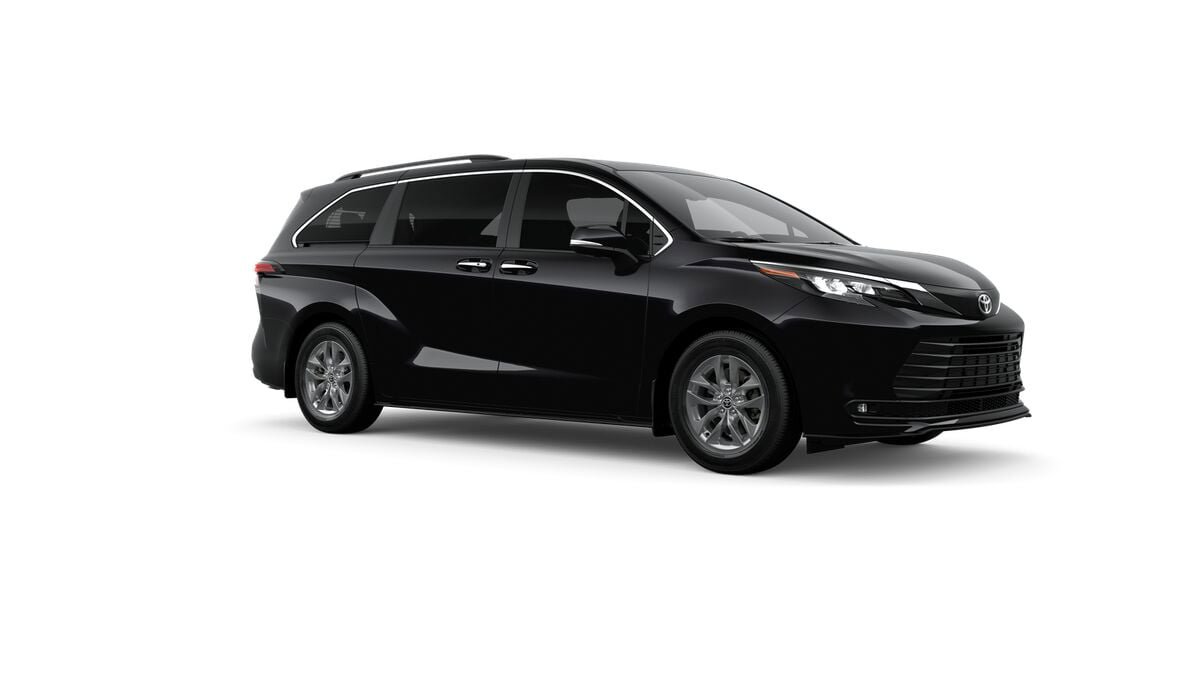New 2026 Toyota Sienna XLE FWD image 14