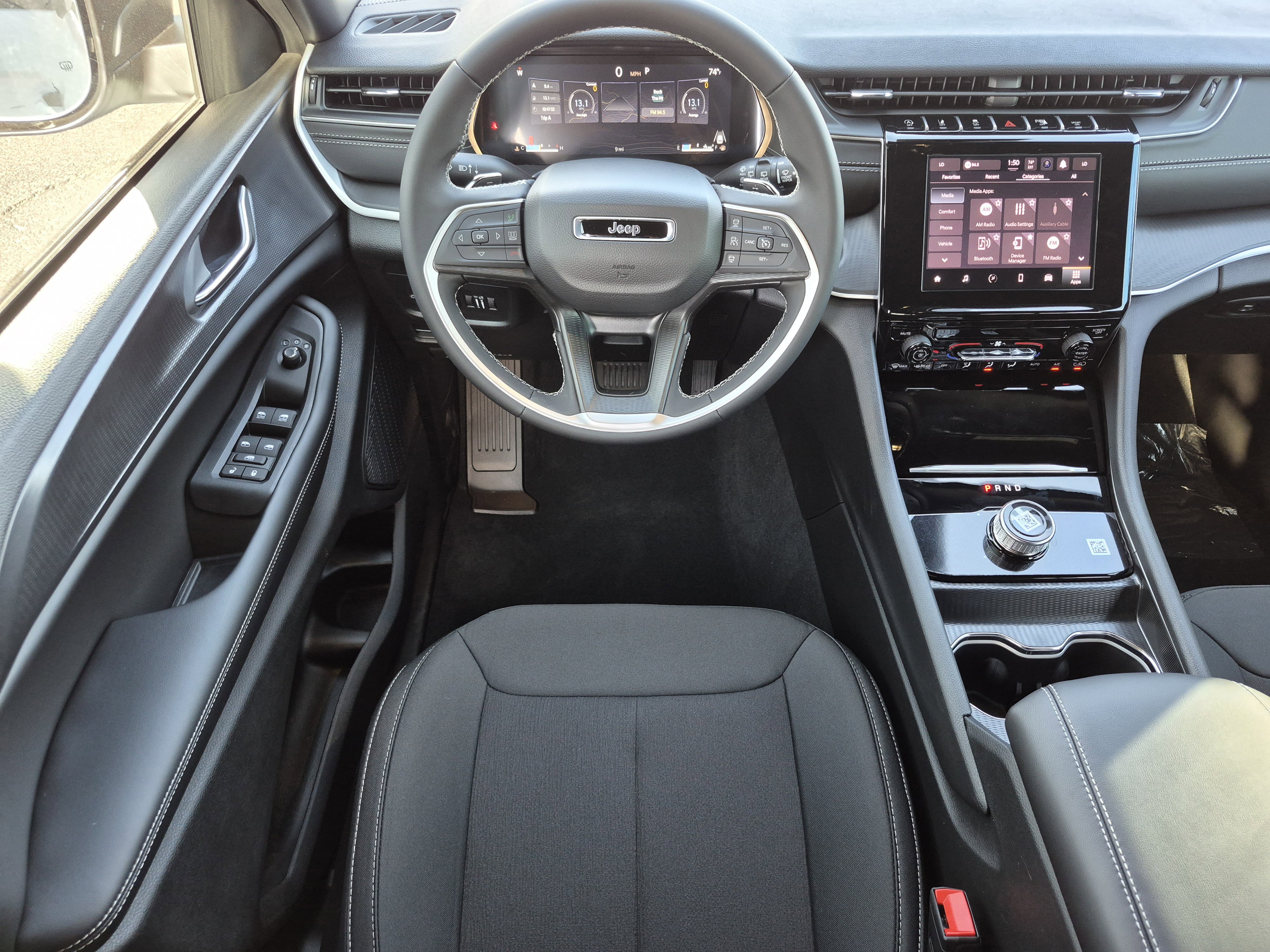 New 2026 Jeep Grand Cherokee L Laredo AWD/4WD image 29
