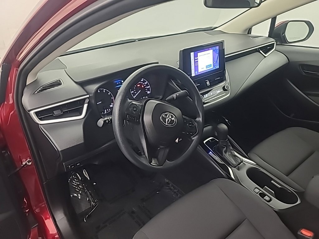 Used 2025 Toyota Corolla LE FWD image 26
