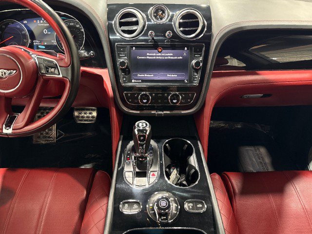 Used 2018 Bentley Bentayga image 72
