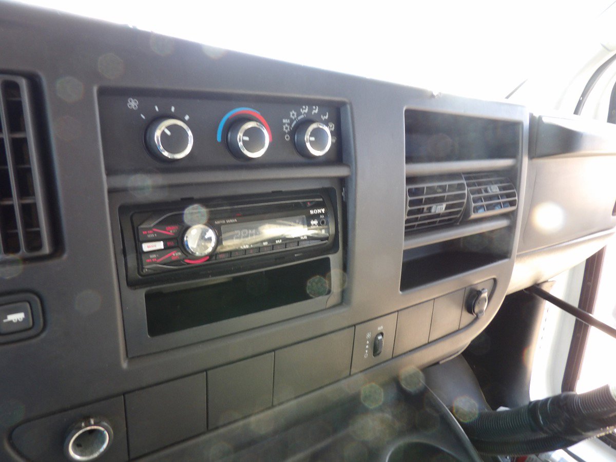 Used 2008 Chevrolet Express 3500 G3500 15 PASSENGER MINI BUS w/ School Bus Package image 17