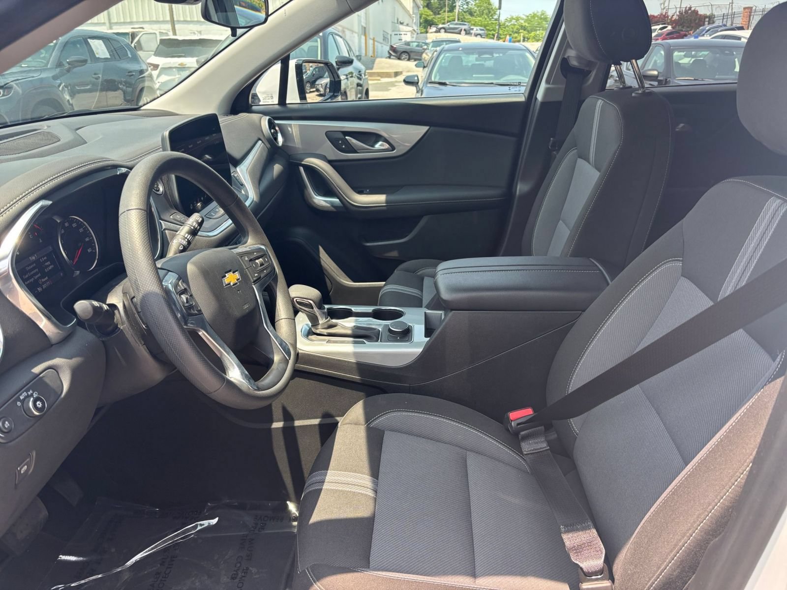 Used 2025 Chevrolet Blazer LT FWD image 22