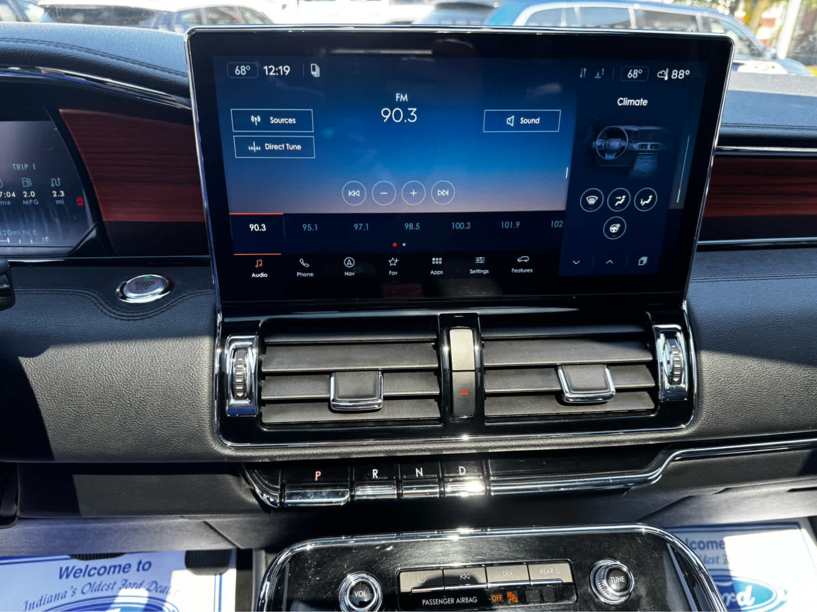 Used 2024 Lincoln Navigator L 4WD image 6