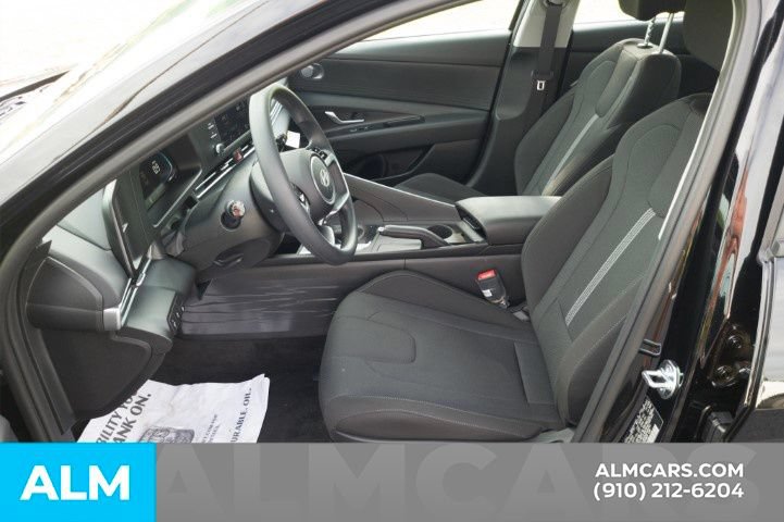 Certified 2026 Hyundai Elantra SE FWD image 14