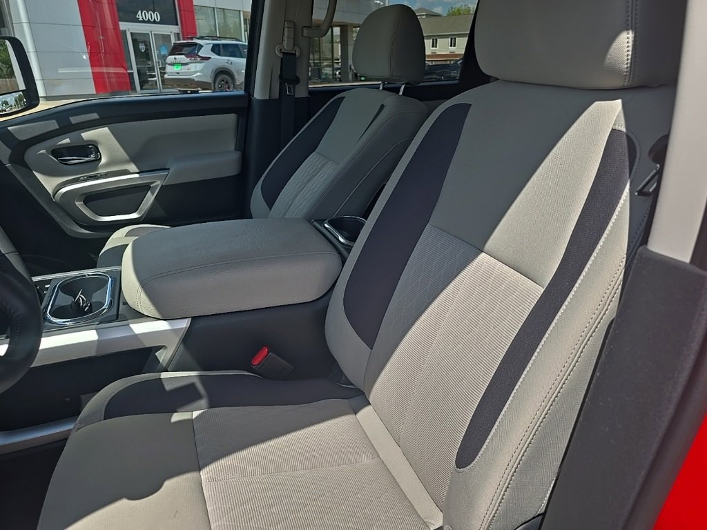 Certified 2024 Nissan Titan SV w/ SV Convenience Package image 34