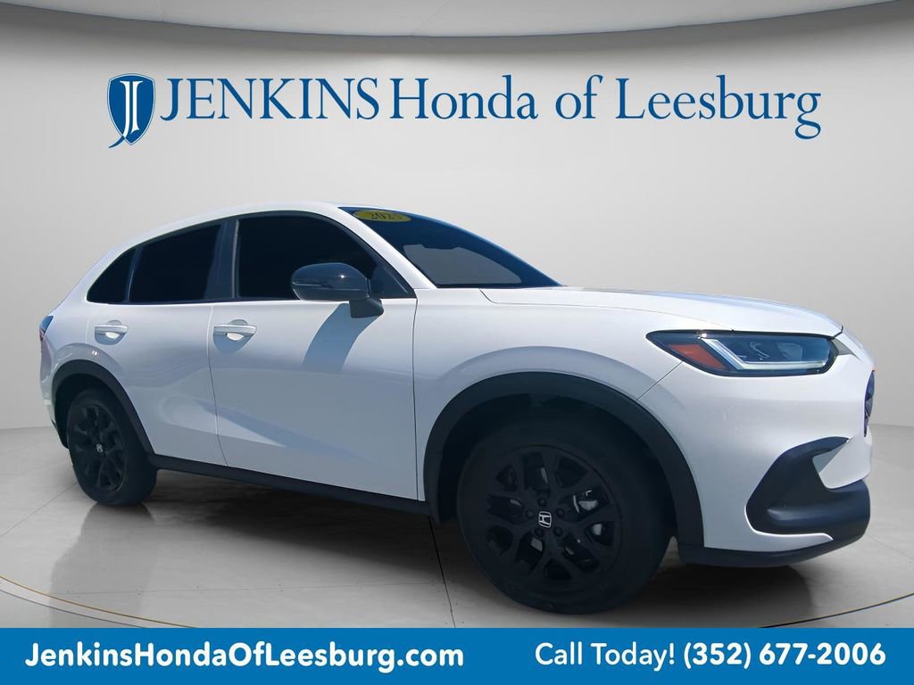 Used 2025 Honda HR-V Sport image 1